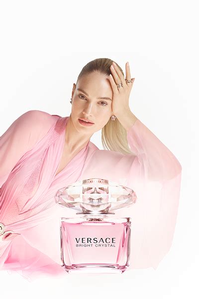 modella profumo versace bright crystal|versace bright crystal models name.